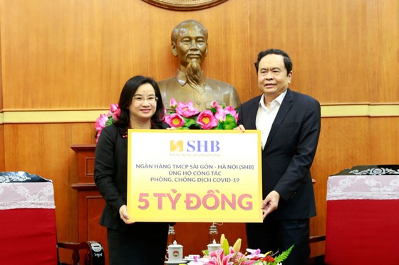 Chung tay chống dịch Covid - 19 ảnh 13