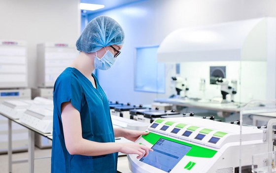 Vinmec ứng dụng AI nuôi cấy phôi thụ tinh ống nghiệm ảnh 1