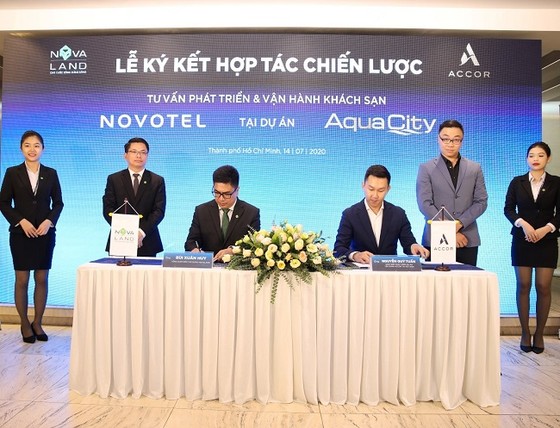 Novaland ký kết hợp tác với Accor vận hành khách sạn Novotel ảnh 1
