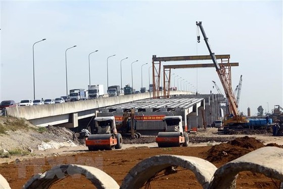 Tập trung triển khai một số đoạn trên tuyến cao tốc Bắc-Nam phía Đông hình ảnh 2 Tap trung trien khai mot so doan tren tuyen cao toc Bac-Nam phia Dong hinh anh 2