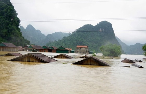 “Vượt cạn” Covid-19 ảnh 1