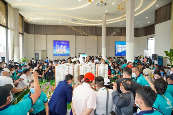 Bien Hoa Universe Complex: 1.000 khách hàng chiêm ngưỡng căn hộ mẫu ảnh 2