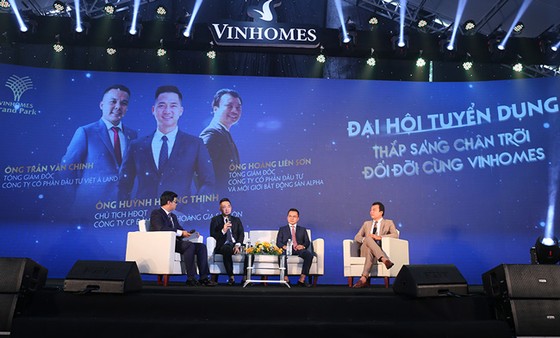 Siêu sự kiện Tuyển dụng Vinhomes 2021 thu hút hàng ngàn bạn trẻ ảnh 1