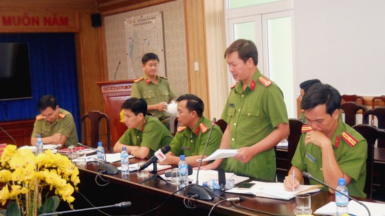 Họp báo thông tin chính thức vụ án phát hiện đầu người trong thùng rác ảnh 2