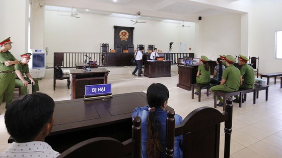Xét xử sơ thẩm vụ án vợ giết chồng rồi phân xác phi tang ở Bình Dương ảnh 2