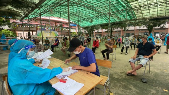 Bình Chánh thu hẹp “vùng đỏ”, mở rộng “vùng xanh” ảnh 3