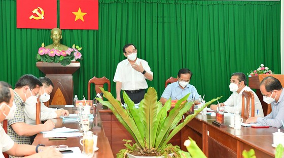 Tin Kinh tế: Bí Thư Thành ủy TPHCM Nguyễn Văn Nên: Không để mầm bệnh trong cộng đồng phát triển thành ổ dịch, chùm ca bệnh | Y tế – Sức khỏe