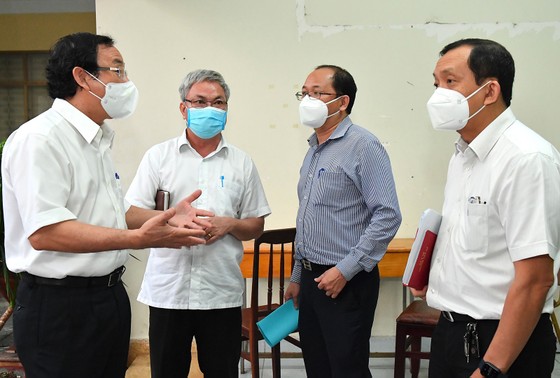 Bí Thư Thành ủy TPHCM Nguyễn Văn Nên: Không để mầm bệnh trong cộng đồng phát triển thành ổ dịch, chùm ca bệnh ảnh 6