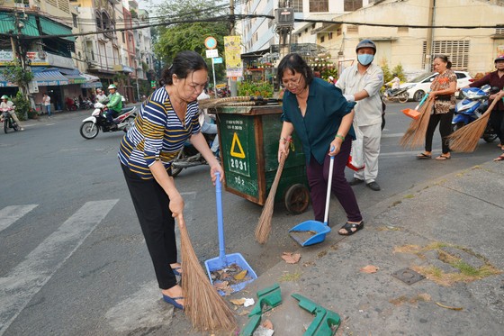 TPHCM phát động tháng “Thành phố sạch - Thành phố văn hóa mừng Xuân Canh Tý 2020, mừng Đảng 90 năm” ảnh 3