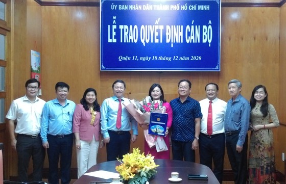 Đồng chí Trần Thị Bích Trâm giữ chức vụ Phó Chủ tịch UBND quận 11 ảnh 2