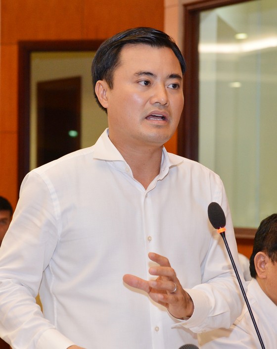TPHCM sẽ tăng phí, thuế và thu thêm phí, thuế mới trong năm 2018 ảnh 5