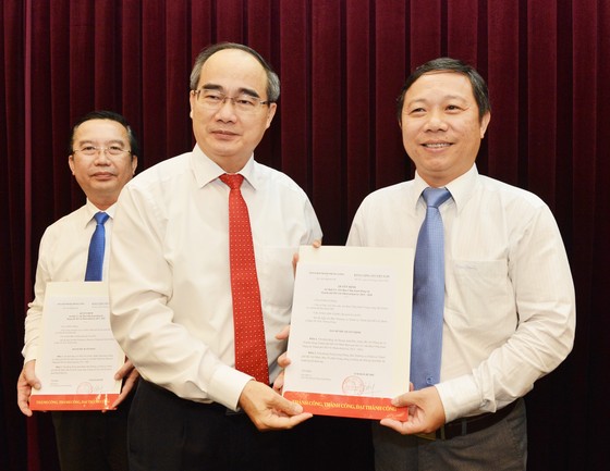 TPHCM có thêm 5 Thành ủy viên ảnh 2