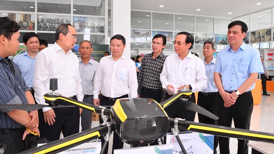 Thực hiện nhiều giải pháp thu hút đầu tư vào Khu Công nghệ cao TPHCM ảnh 2