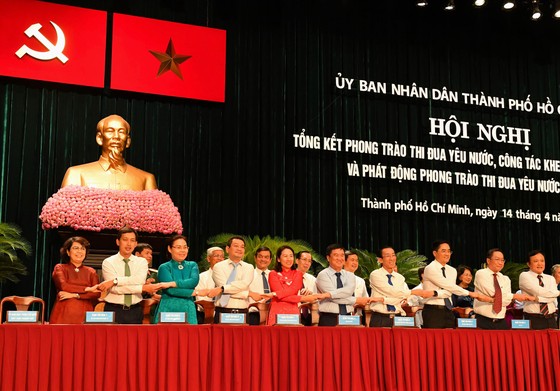 Công tác thi đua cần hướng về ''khu vực mạng xã hội'' để lan tỏa thông tin tích cực ảnh 3