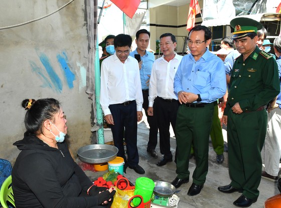 Bí thư Thành ủy TPHCM Nguyễn Văn Nên khảo sát thực tế tại huyện Cần Giờ ảnh 3