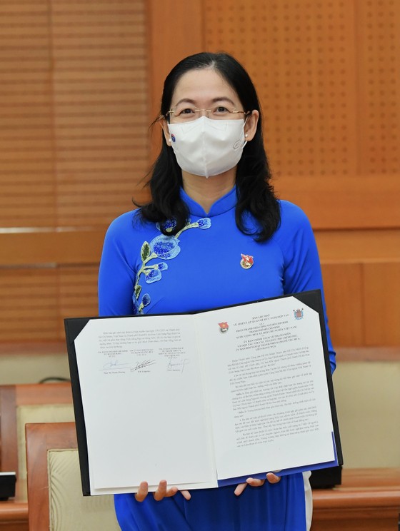 Bí thư Thành ủy TPHCM Nguyễn Văn Nên họp trực tuyến với Thống đốc thành phố Saint Petersburg ảnh 6