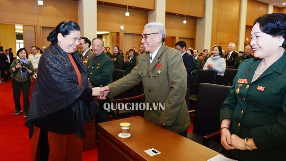 Phó Chủ tịch Thường trực Quốc hội Tòng Thị Phóng gặp mặt các đại biểu cựu thanh niên xung phong ảnh 3