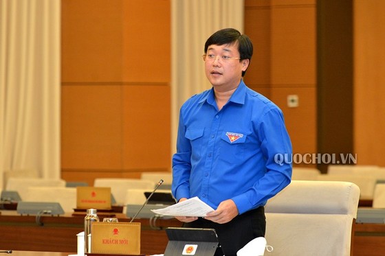 Chủ tịch Quốc hội đề nghị xem xét thành lập Bộ Thanh niên và Thể thao ảnh 2