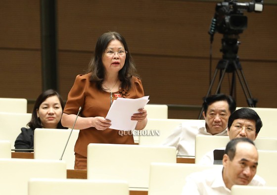 Bộ đội biên phòng kiểm tra phương tiện có dấu hiệu vi phạm pháp luật ở khu vực biên giới là phù hợp ảnh 1