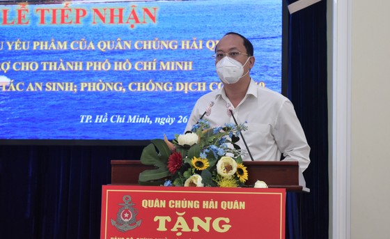 TPHCM tiếp nhận 25 tỷ đồng và 135 tấn gạo ủng hộ phòng chống dịch ảnh 2
