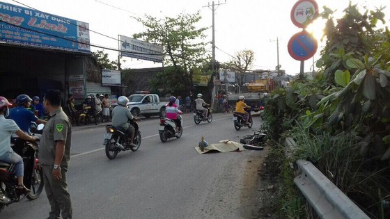 Xe tải cán chết người, bỏ chạy bị dân truy bắt ảnh 1