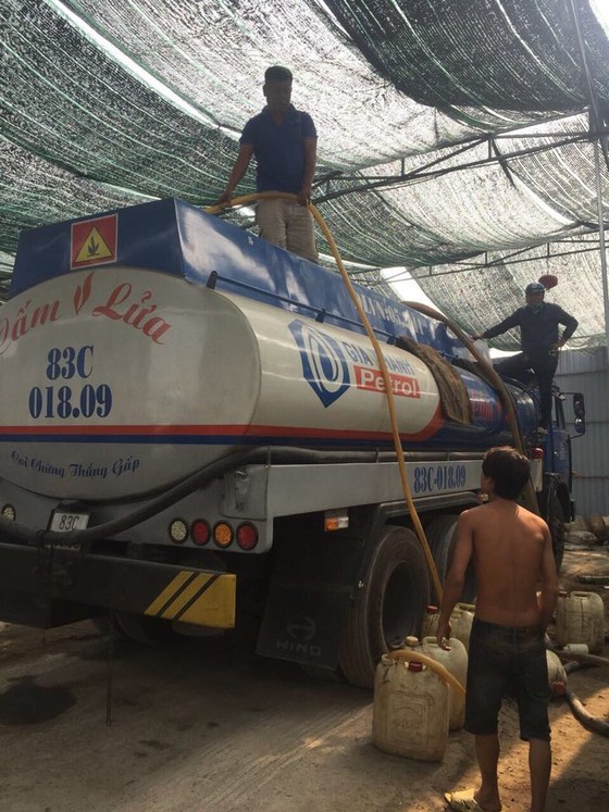 Triệt phá đường dây rút ruột xăng dầu với số lượng lớn ở TPHCM ảnh 2
