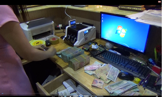 Đột kích sòng Poker, hàng chục con bạc hăng máu sát phạt ảnh 2