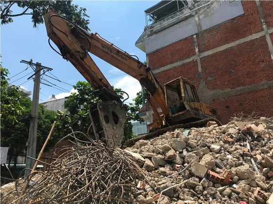 Sập nhà 2 tầng ở quận 6, ba người thương vong ảnh 2