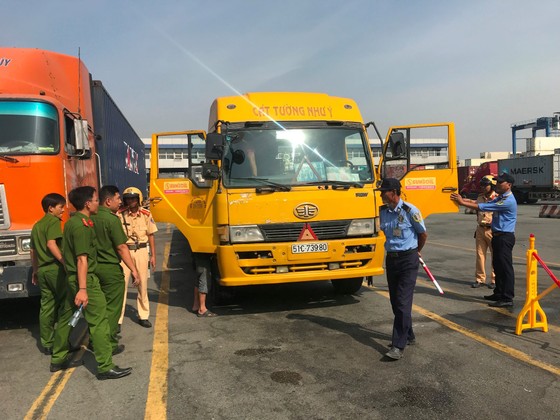 Tài xế container dương tính với chất ma túy ở cảng Cát Lái ảnh 1