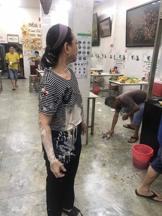 Vụ quán phở Hoà bị 'khủng bố' bằng mắm tôm, sơn…: Bắt em rể chủ quán ảnh 3