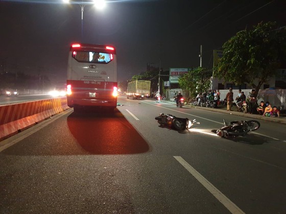 Hai người tử vong, 3 người bị thương trong 2 vụ tai nạn ở tỉnh Bình Dương ảnh 1