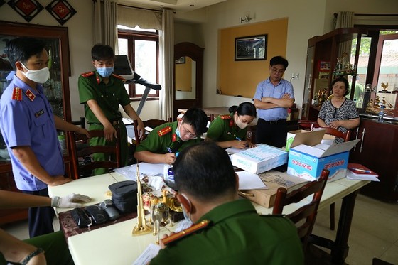 Khởi tố, bắt tạm giam lãnh đạo Tổng Công ty SX- XNK Bình Dương ảnh 1