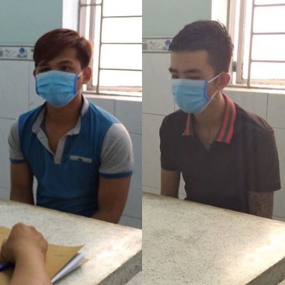 2 thanh niên dùng súng điện cướp giật giỏ xách chứa hơn 120 triệu đồng ảnh 2