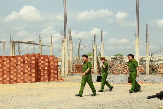 Khởi tố vụ sập tường công trình ở Trảng Bom khiến 10 người tử vong ảnh 2
