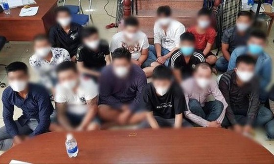 Truy nã đối tượng cầm đầu và 4 đồng phạm trong vụ “băng áo cam” đập phá quán nhậu ở quận Bình Tân ảnh 3