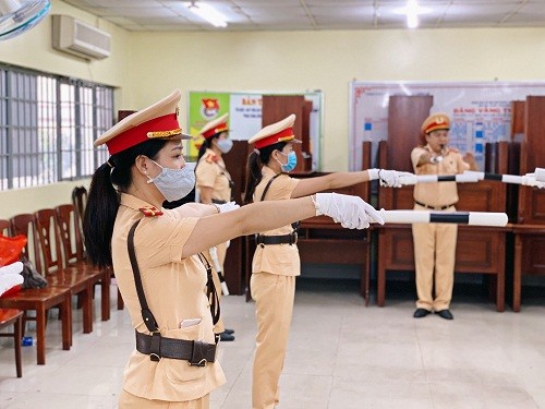 Chuẩn bị ra mắt đội hình nữ CSGT dẫn đoàn Công an TPHCM ảnh 2
