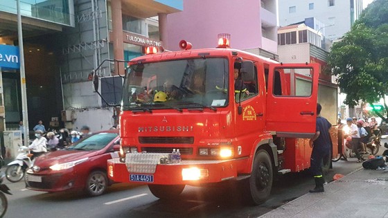 Điều tra vụ nam nhân viên bảo trì thang máy tử vong trong tòa nhà ở quận 1 ảnh 2