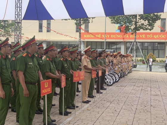 Công an TPHCM triển khai cao điểm đảm bảo an ninh trật tự trên địa bàn ảnh 4