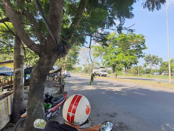 Bắt khẩn cấp 2 đối tượng tấn công CSGT ở huyện Bình Chánh ảnh 3