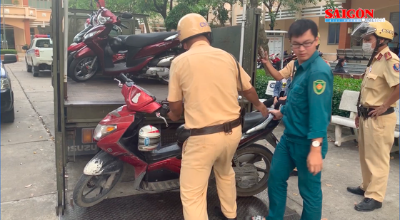 Vụ hàng trăm 'quái xế' bị công an vây bắt ở quận Thủ Đức: Tạm giữ 2 đối tượng ảnh 4