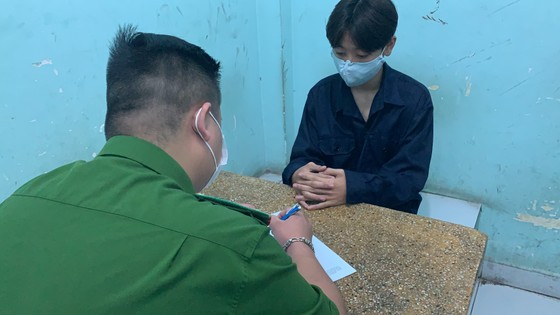 Hai băng nhóm học sinh ở quận Tân Bình hỗn chiến do mâu thuẫn từ việc 'nhìn đểu' ảnh 2