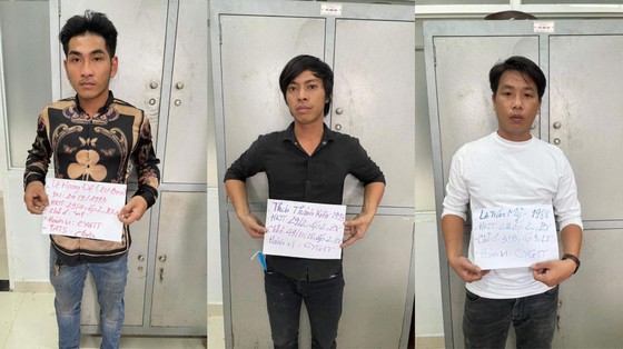 Công an triệu tập nhóm đối tượng côn đồ dùng hung khí đánh 2 người bị thương ảnh 1