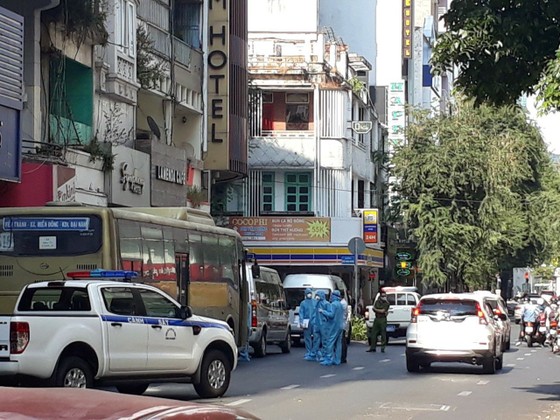 Khởi tố vụ án 'Tổ chức cho người khác ở lại Việt Nam trái phép' ảnh 1