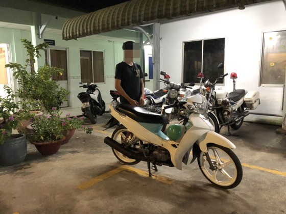 Ngăn chặn 2 nhóm thanh thiếu niên tổ chức đua xe trái phép ở TPHCM ảnh 1