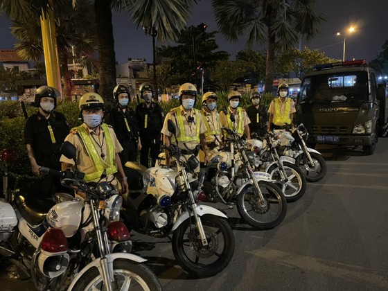 Công an TPHCM triển khai cao điểm bảo đảm trật tự, an toàn giao thông dịp lễ ảnh 3