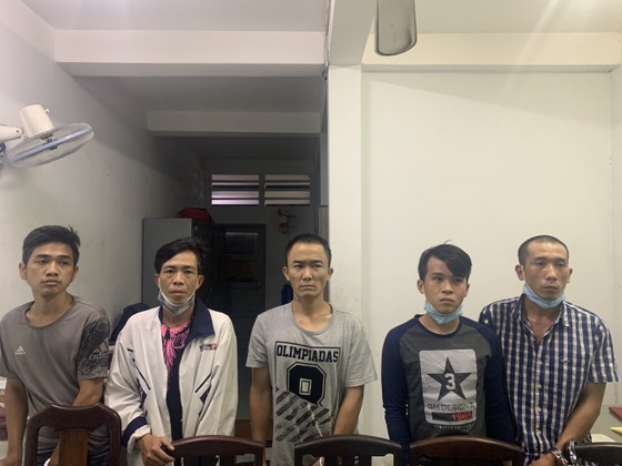 Bắt băng nhóm chuyên trộm cắp tài sản liên quận ở TPHCM ảnh 1