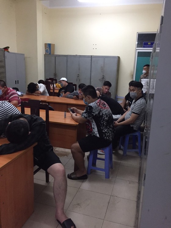 Công an phá nhiều tụ điểm tệ nạn xã hội ở quận Bình Tân ảnh 3