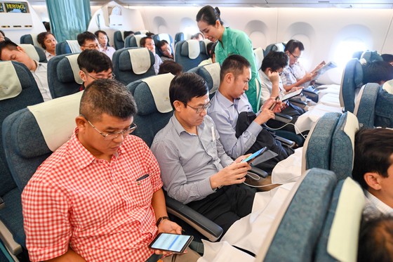 Hành khách được trải nghiệm miễn phí wifi 30 phút trên một số chuyến bay của Vietnam Airlines ảnh 1