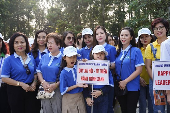 Phủ xanh 2.000 cây Thông Mã Vĩ trên đồi cây “Dâng Bác – Ơn Thầy” ảnh 1