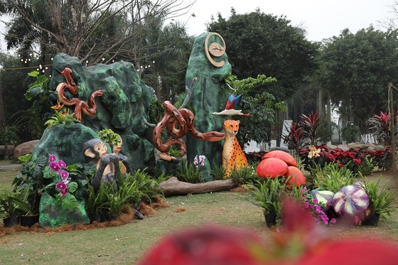 Dịp Tết thưởng thức 'Bản giao hưởng mùa xuân' lung linh tại Ecopark ảnh 9